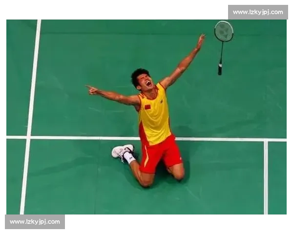 林丹比赛中换球拍瞬间揭示背后的心理战术与策略调整